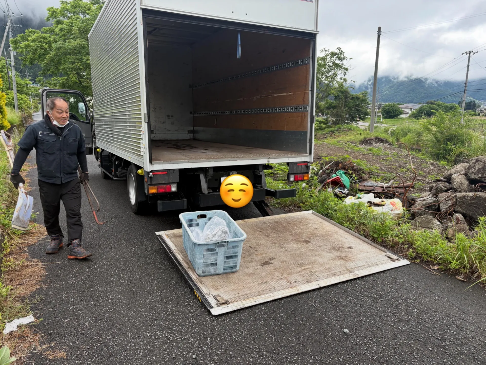 【山梨県】自然石、ガラ回収